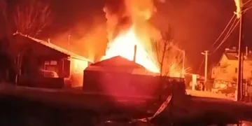 16 yaşındaki çocuk ile babasının yaşadığı evde şüpheli yangın