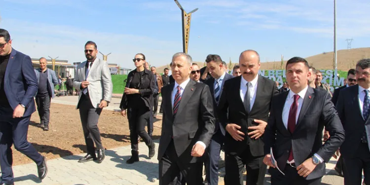 “Başıboş Hayvanlar İçin Yeni Düzenlemeler Tamamlandı”