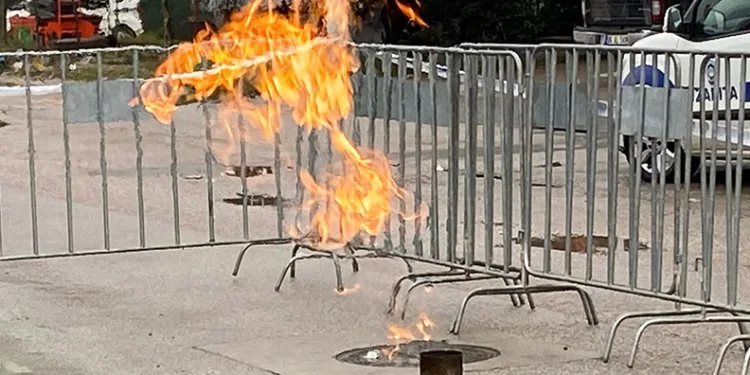 Kocaeli’de ikinci gaz yangını: 15 saattir yanıyor
