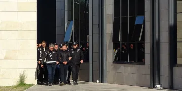 Çanakkale’de otelde balyozlu kavgaya 10 gözaltı