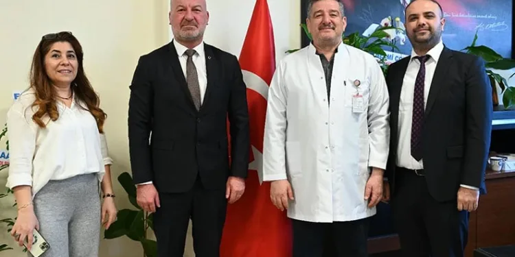 Karabatı’dan 14 Mart Tıp Bayramı’nda anlamlı ziyaret