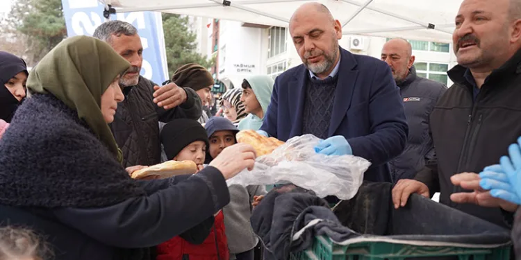 Orhangazi’de Ramazan boyunca pide ikramı