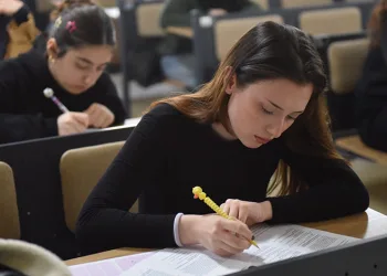 Üniversite adaylarına sınav provası