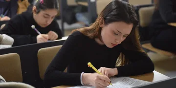 Üniversite adaylarına sınav provası