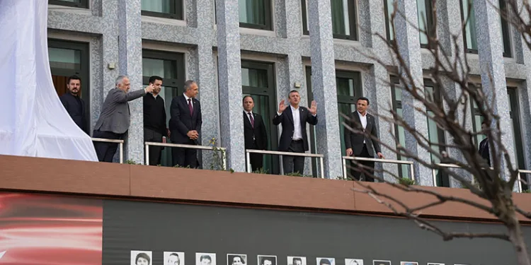 Özgür Özel