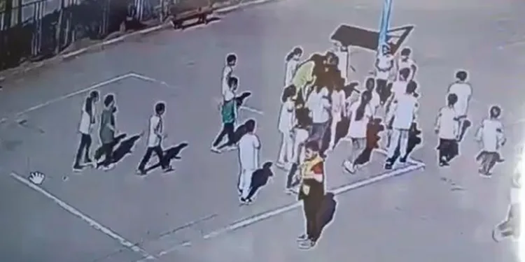 Nefes borusuna şeker kaçan öğrenci “Heimlich” manevrasıyla kurtarıldı