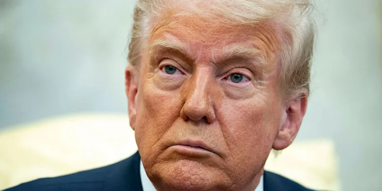 Trump’tan İran’a: “Bırakın Husiler kendi başlarına savaşsınlar”