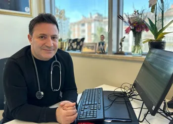 Prof. Dr. Şevket Özkaya: Ani Genç Ölümünün Sebebi Kovid-19’un Damar Hasarı