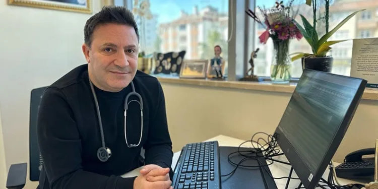Prof. Dr. Şevket Özkaya: Ani Genç Ölümünün Sebebi Kovid-19’un Damar Hasarı