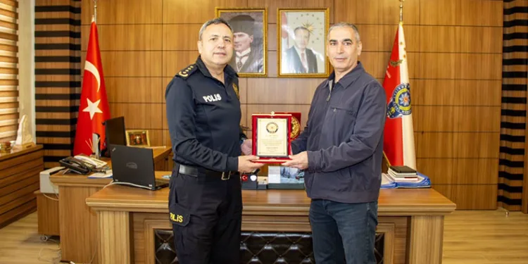 Bilecik İl Emniyet Müdürlüğü’nden emektar polis memuruna vefa