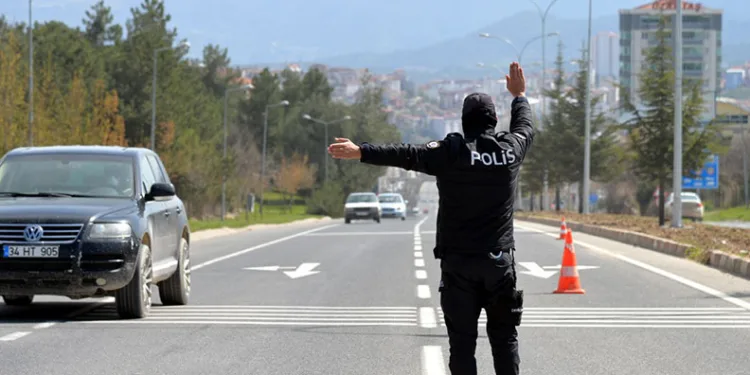 Kanal içerisinde bir genç başından vurulmuş halde bulundu