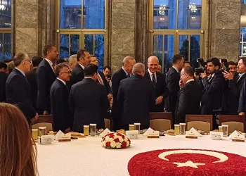 TBMM Başkanı Kurtulmuş milletvekilleriyle iftar yemeğinde buluştu