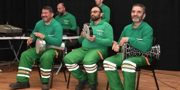 Temizlik işçileri kurdukları orkestra ile konser verecek