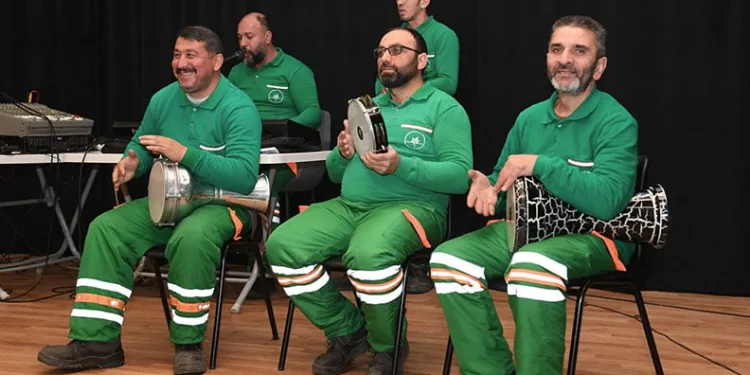 Temizlik işçileri kurdukları orkestra ile konser verecek