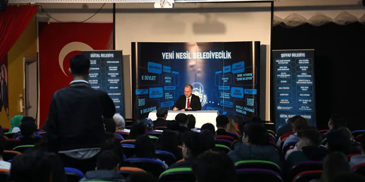 İnegöl’de gençlerin sözü geçiyor