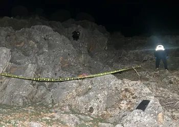 80 yaşındaki kadın kayalıklardan düşerek hayatını kaybetti