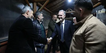 Hafız Halil İbrahim Baş Yeniceköy mahallesi cemaatiyle buluştu
