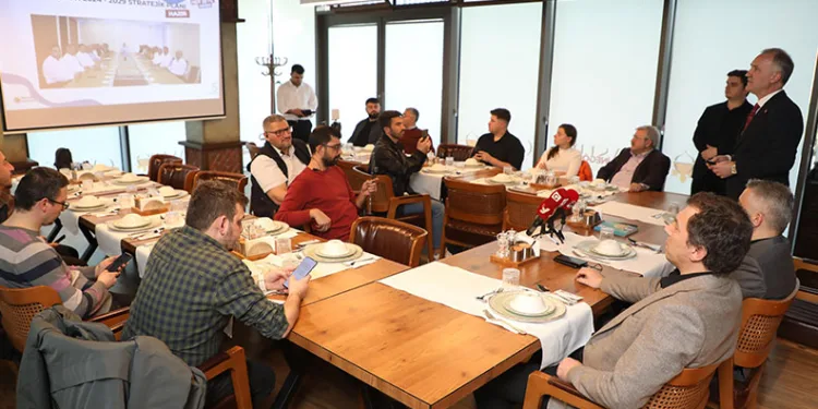 Alper Taban gazetecilerle iftarda buluştu