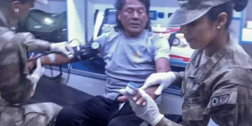 Kaplumbağa yiyerek hayatta kaldı