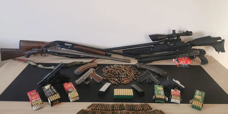 Bağcılar’da motosikleti şüpheliler iki kişiye silahlı saldırı düzenledi: 1 ölü, 1 yaralı