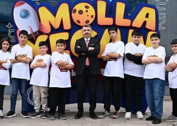 Yıldırımlı minik mucitlerden çifte kupa