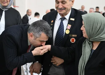 Oktay Yılmaz, şehit aileleri ve gazilerle iftarda buluştu