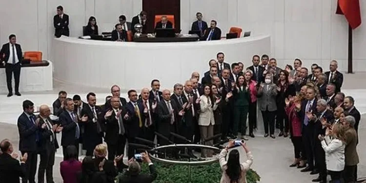TBMM’de İmamoğlu gerginliği
