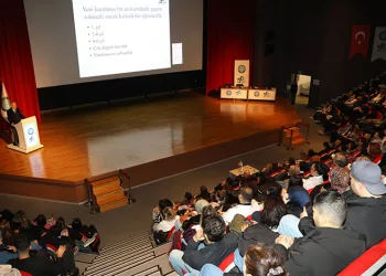 BUÜ nöroloji nöroşirürji hemşireliği sempozyumu tamamlandı
