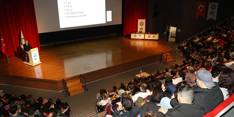 BUÜ nöroloji nöroşirürji hemşireliği sempozyumu tamamlandı