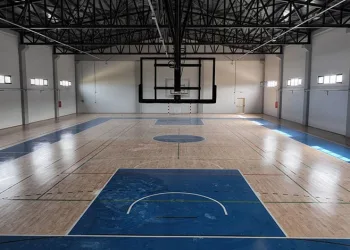 Gemlik Spor Salonu açılış için gün sayıyor