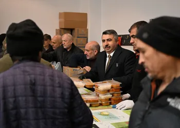 Oktay Yılmaz, Yıldırımlılarla iftar sofrasında buluştu
