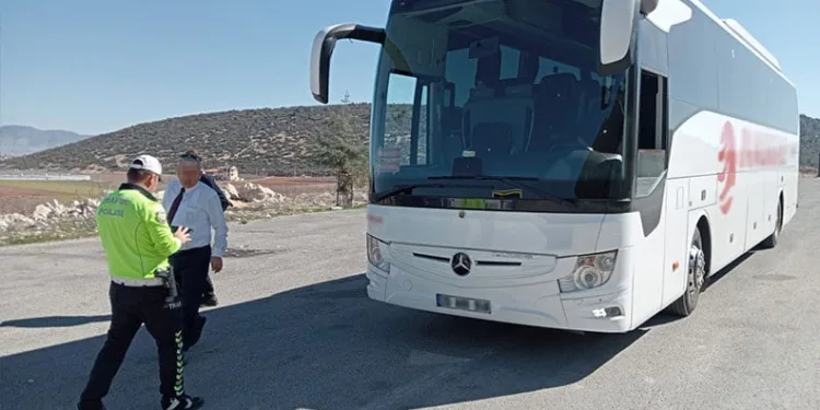 Samsun’da 3’üncü kattan düşen şahıs hayatını kaybetti