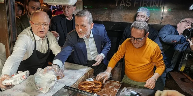 İş adamları ve Bursalılar sahurda buluştu