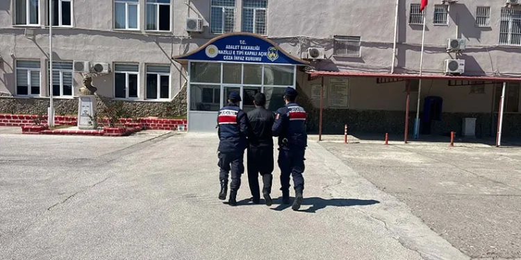 Edirne’de motosikletin çarptığı yaya yaralandı