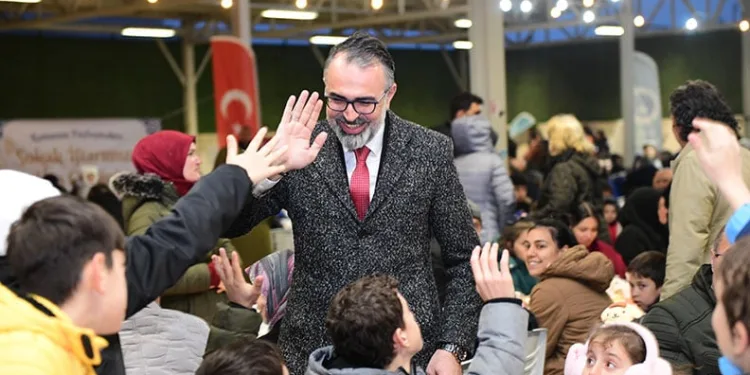 Kestel’de binlerce kişi Ramazan ayında her gece aynı sofrada buluştu