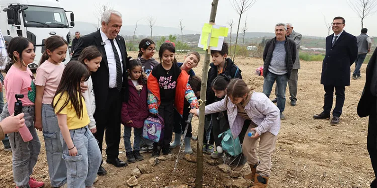 Nilüfer’de fidanlar toprakla buluştu