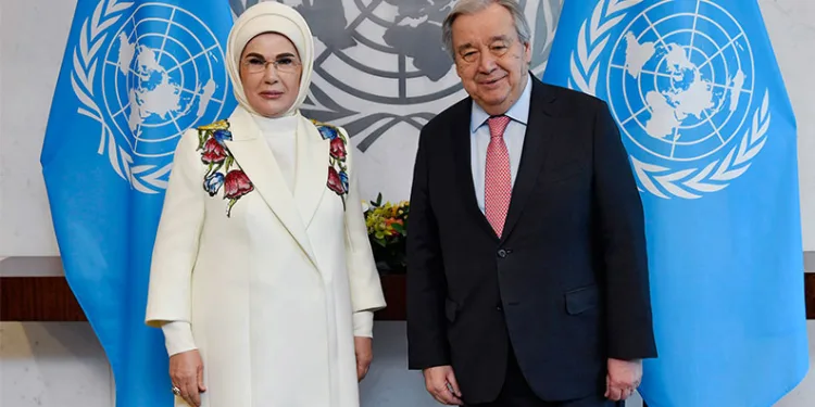 Emine Erdoğan, New York’ta BM Genel Sekreteri Guterres ile görüştü