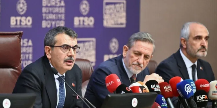 BTSO ve Milli Eğitim Bakanlığı Mesleki Eğitimde İş Birliği Protokolü İmzaladı