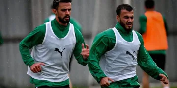Bursa Valisi Ayyıldız, bayram öncesi çocukları ve büyükleri unutmadı