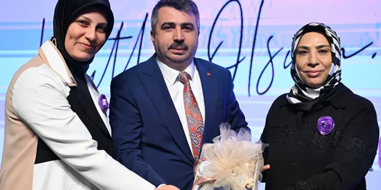 Bursa Büyükşehir bağımlılık ve iyileşme sempozyumunda yerini aldı