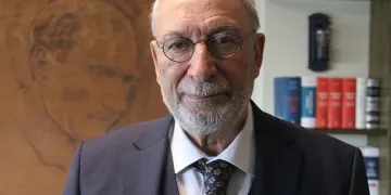 Prof. Dr. Şevket Özkaya: Ani Genç Ölümünün Sebebi Kovid-19’un Damar Hasarı