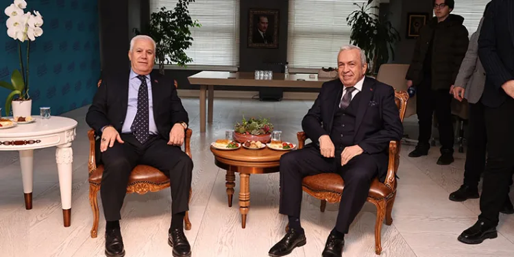 Mustafa Bozbey’den Başkan Şadi Özdemir’e ziyaret