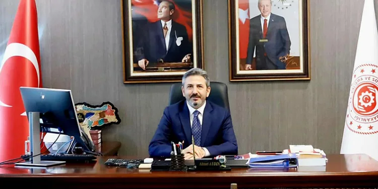 CHP Genel Başkanı Özel: “İmamoğlu’na Destek İçin Saraçhane’deyiz”