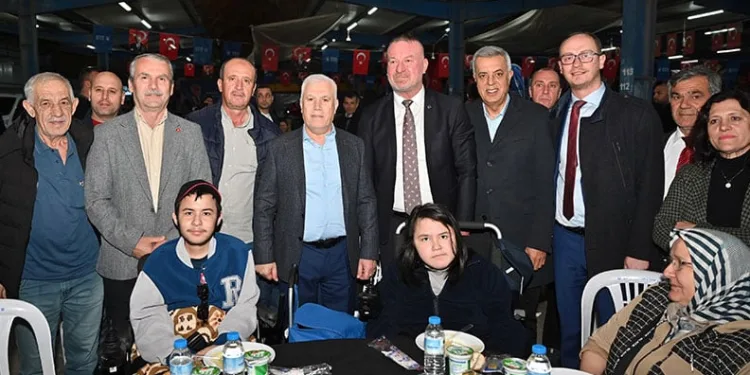 Mustafa Bozbey, Karacabey’de vatandaşlarla buluştu