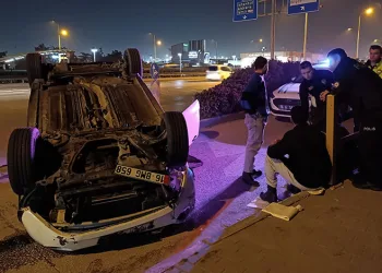 Bursa’da zincirleme kazada 5 kişi yaralandı