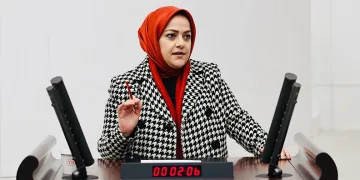 Bakan Uraloğlu: “Yıl sonuna kadar kalan 28 vagondan oluşan 7 seti de teslim edeceğiz”