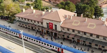 “Yarınları karartmak isteyenlere geçit yok”
