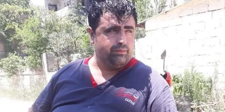Ataşehir’de bilincini kaybeden sürücü araçlara çarparak durdu