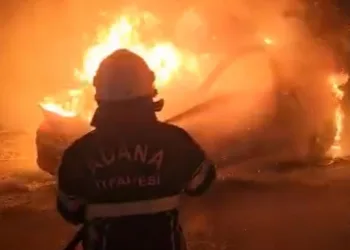 Bağcılar’da motosikleti şüpheliler iki kişiye silahlı saldırı düzenledi: 1 ölü, 1 yaralı