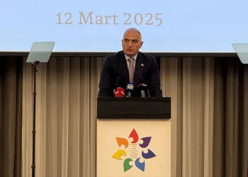 “Yarınları karartmak isteyenlere geçit yok”